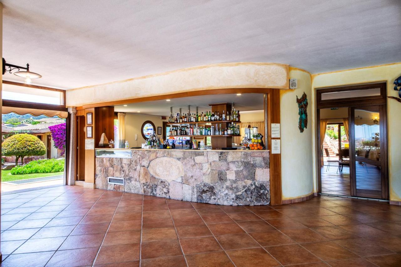 Hotel Costa Caddu San Teodoro  Exteriör bild